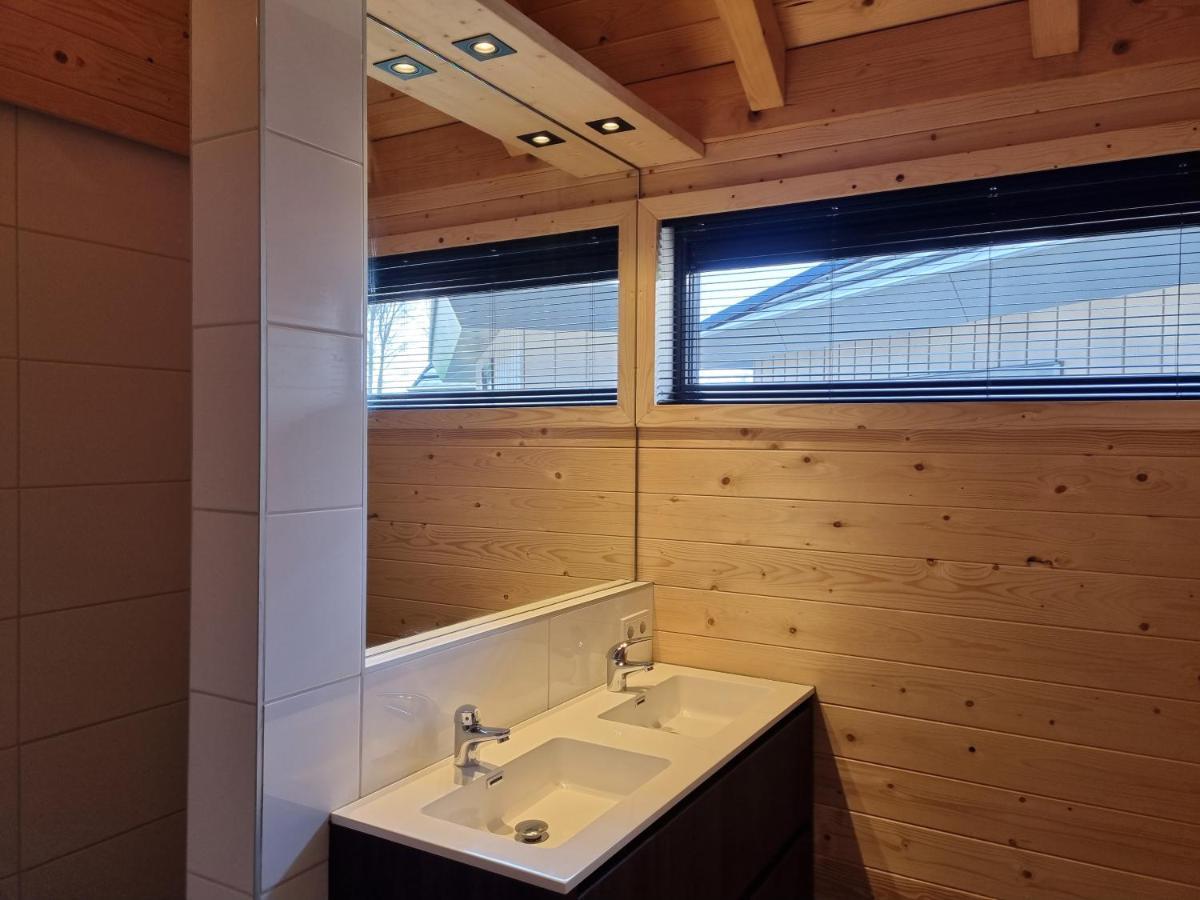 Chalet Met Sauna En Airconditioning Sint-Annaland Exterior foto